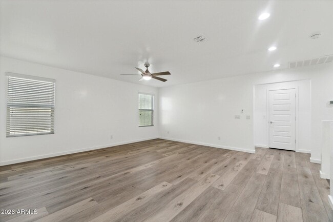 Building Photo - 37292 Yellowstone Dr