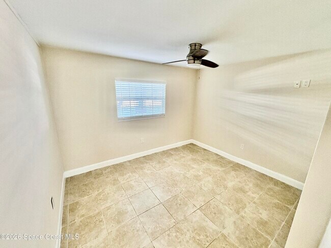 Building Photo - 405 Adams Ave