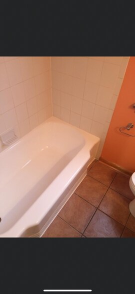 Building Photo - 153 E 119th St