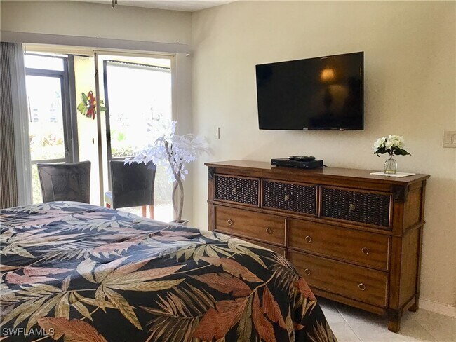 Building Photo - 440 Fox Haven Dr