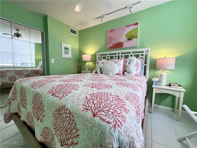 Building Photo - 5550 Heron Point Dr