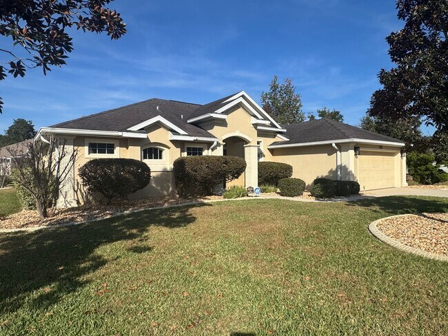 Building Photo - 5303 SW 88 Pl