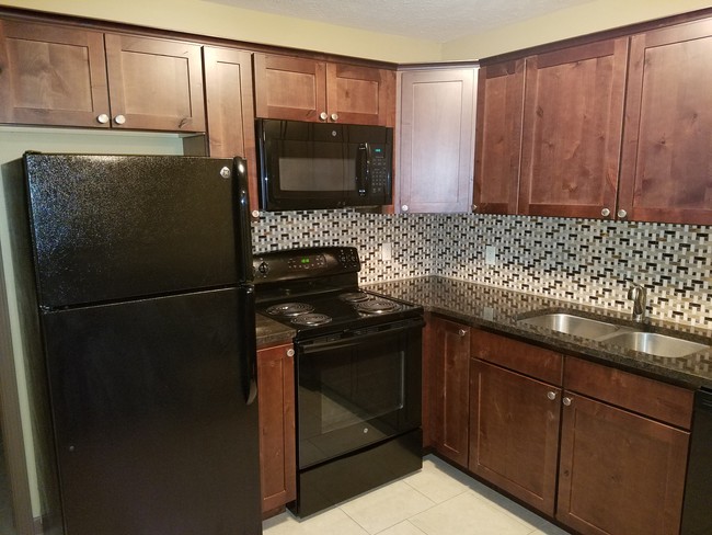 Building Photo - Southwood Village Apartments