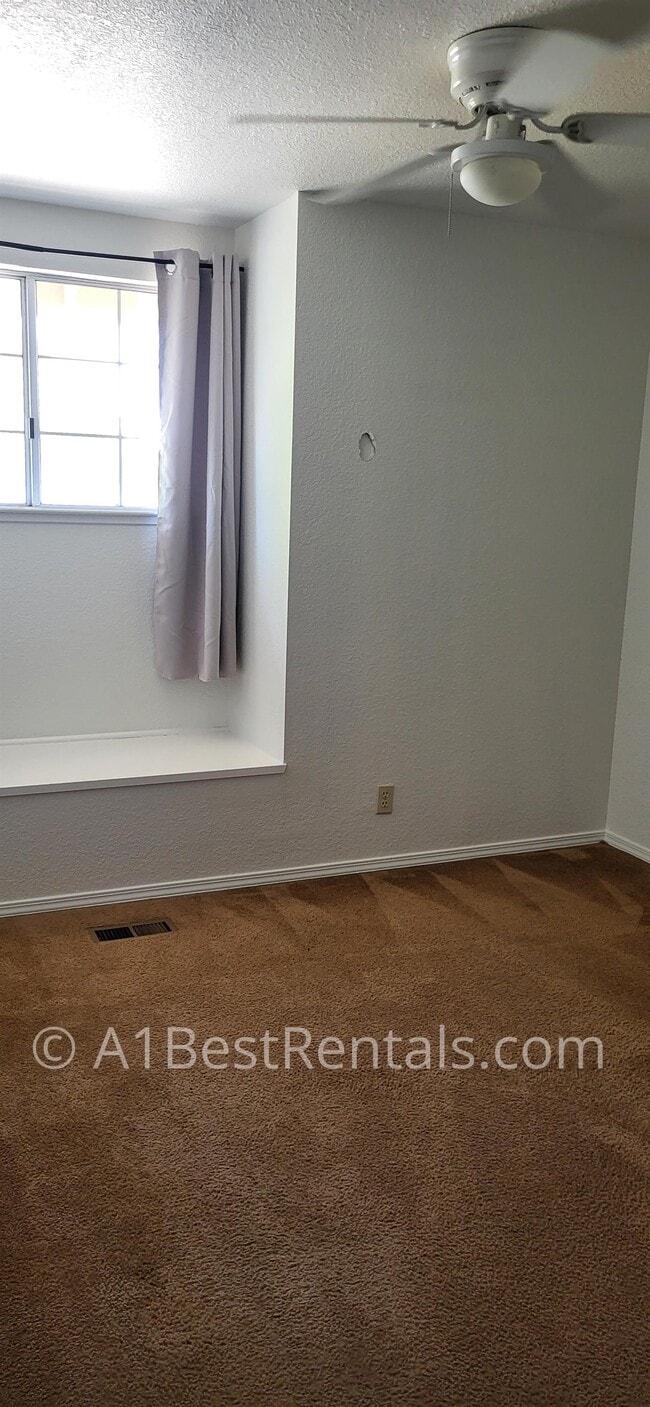 Building Photo - 900 Arlene Ct
