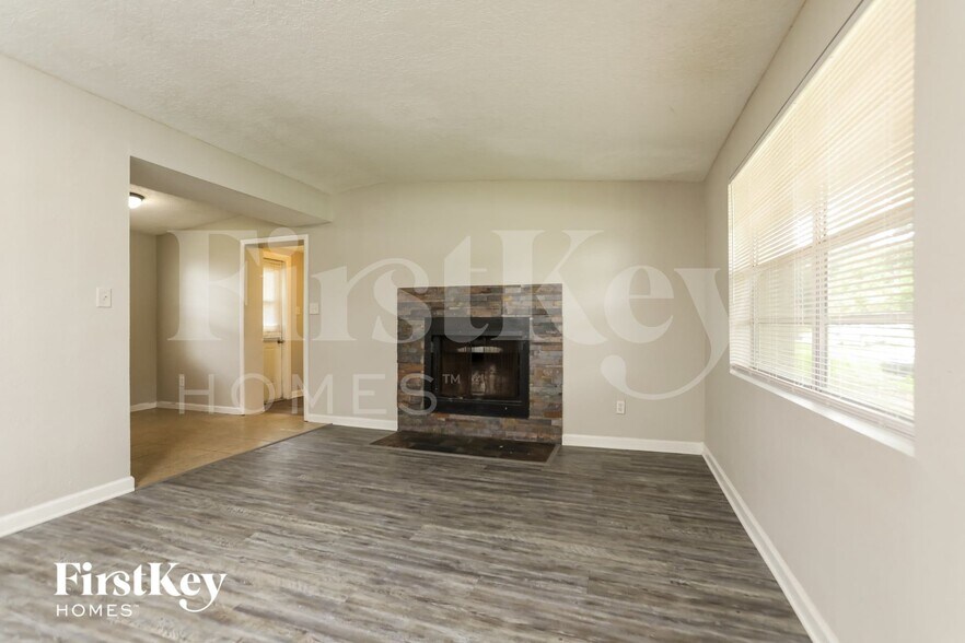 Building Photo - 429 Notre Dame Dr