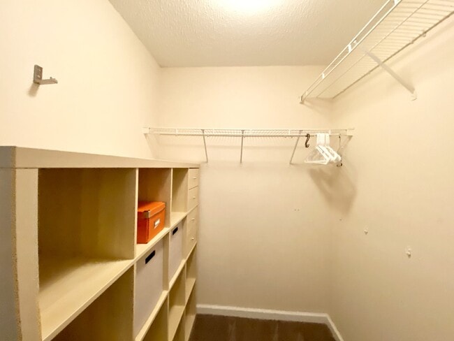 Building Photo - Furnished Two Bedroom Condo in The Reserve at Woodbridge.
