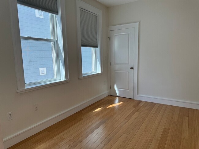 Building Photo - 782 Dorchester Ave