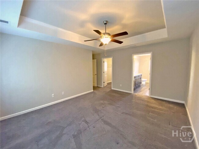 Building Photo - 83 Crystal Lake Dr