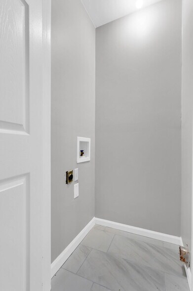 Building Photo - 46 Country Pl Ct