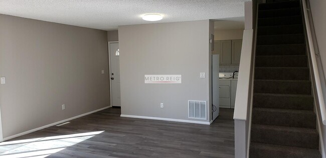 Building Photo - 8055 Wolff St