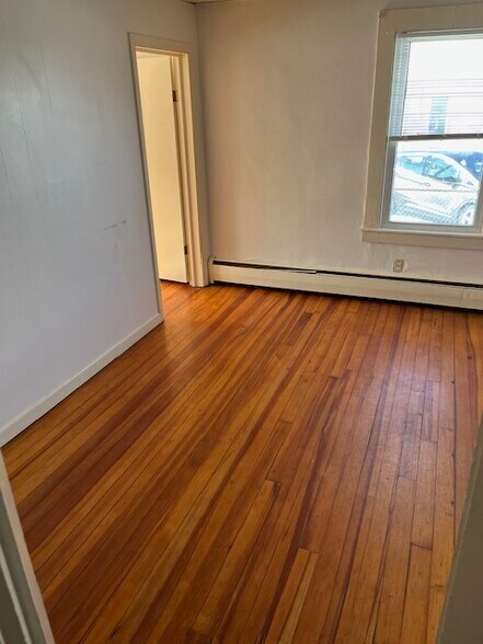 Building Photo - 236 College Ave