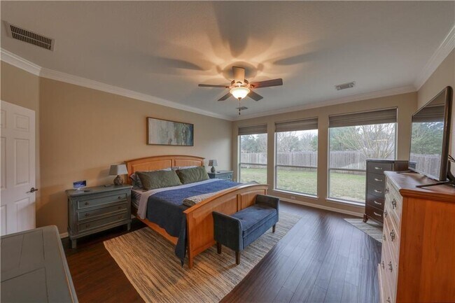 Building Photo - 1507 Pagedale Dr