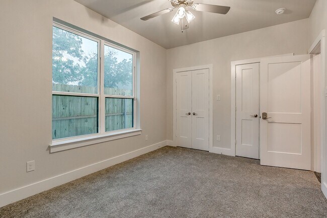 Building Photo - 2718 Forest Park Blvd