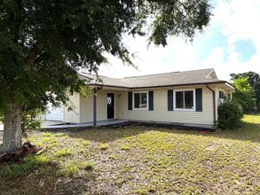 Building Photo - Renovated Home