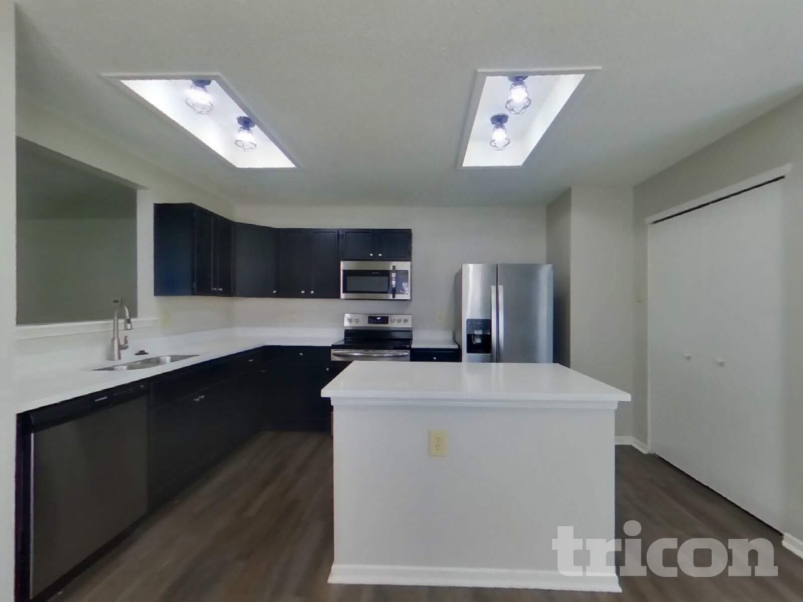Building Photo - 5753 N Jamestown Dr