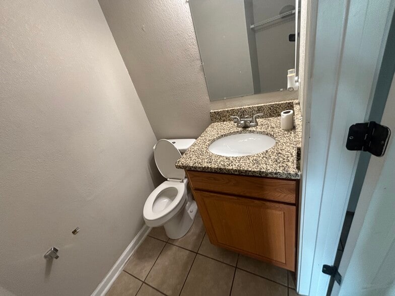 Building Photo - 1021 N Church Ave