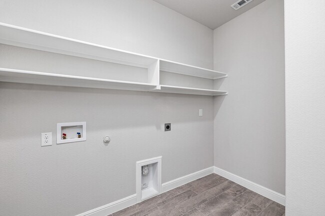 Building Photo - 180 Tanager Dr