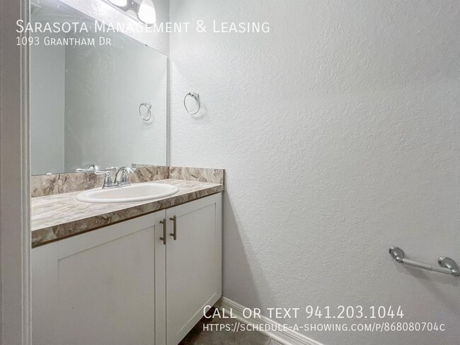 Building Photo - 1093 Grantham Dr