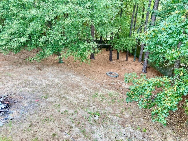 Building Photo - 444 Cherokee Dr