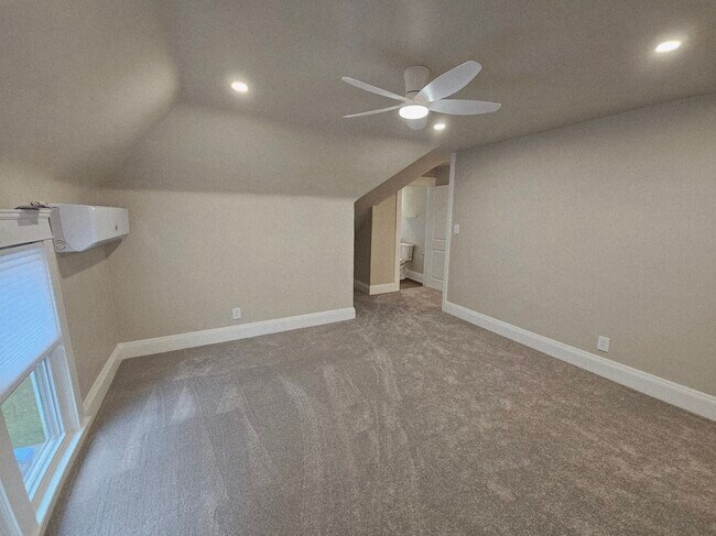 Building Photo - 9715 Clifton Blvd