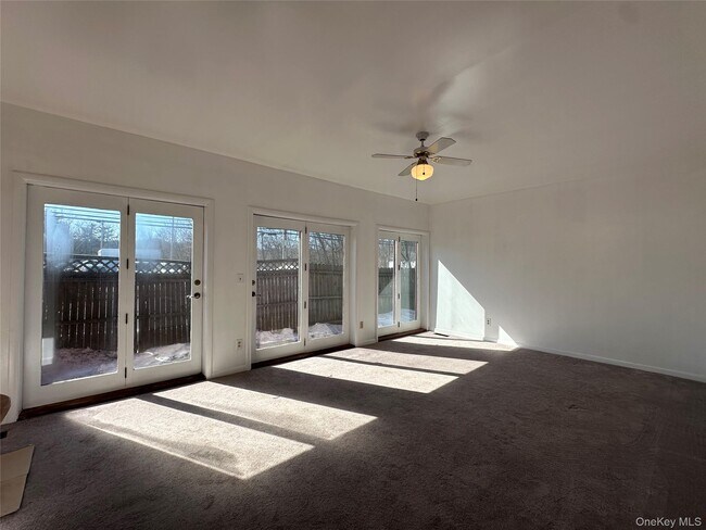 Building Photo - 165 Ulster Ave