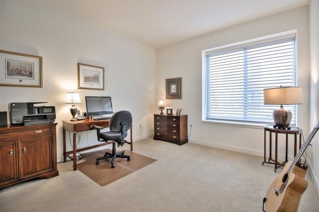 Building Photo - Plant 51 2bd/2bth Condo
