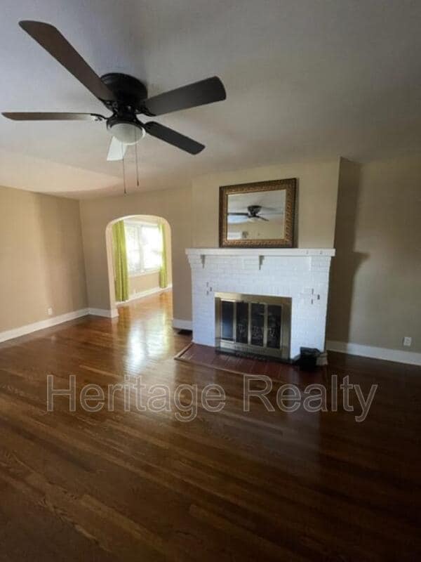 Building Photo - 3201 Avondale Ave