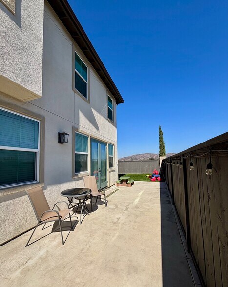 Building Photo - 8718 Aruba Ln