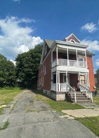 Building Photo - Hudson St