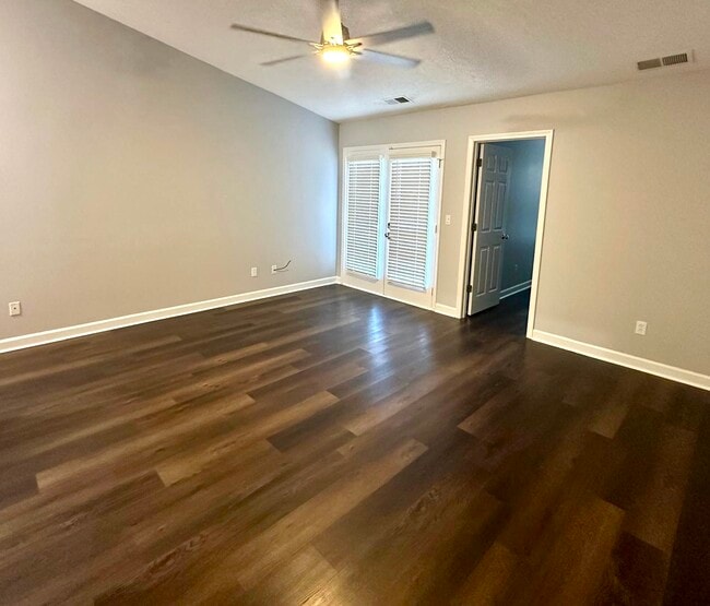 Building Photo - 1686 Sandpiper Dr