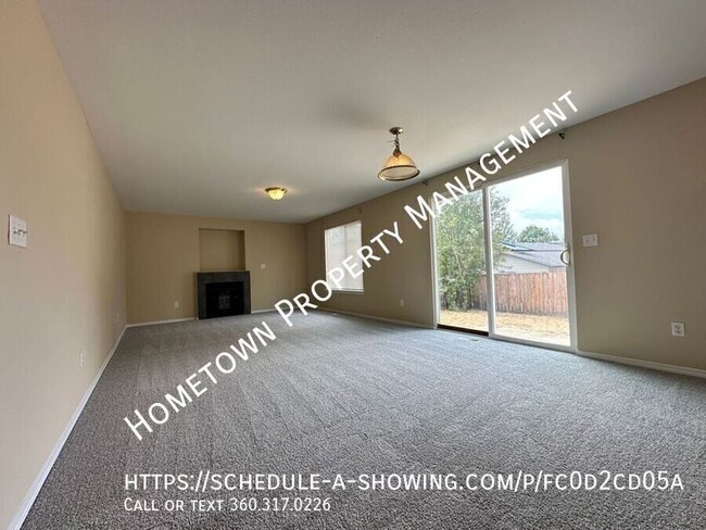 Building Photo - 807 Nicholas Ln SE