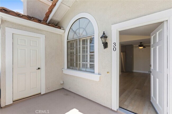 Building Photo - 30 Gavilan
