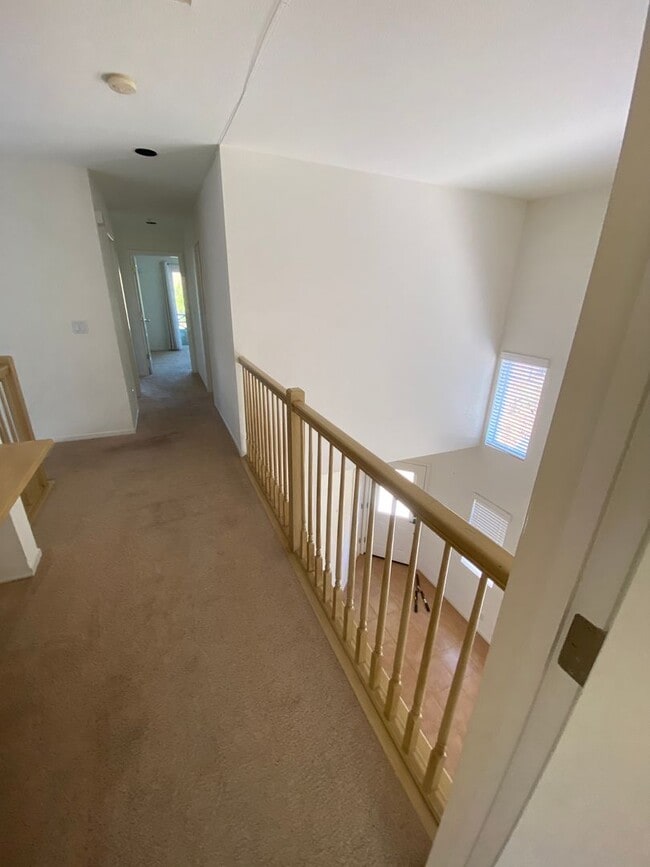 Building Photo - For Rent – Spacious Las Palmas II Home