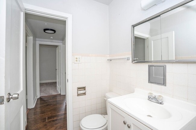 Building Photo - Comfortable 2-Bedroom Home on Large Fenced Corner Lot