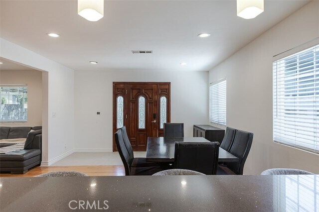 Building Photo - 1217 Elm Ave