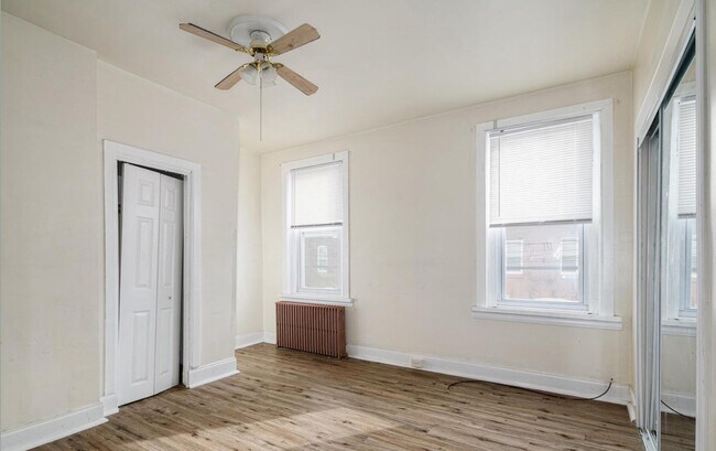 Building Photo - 1610 S 24th St