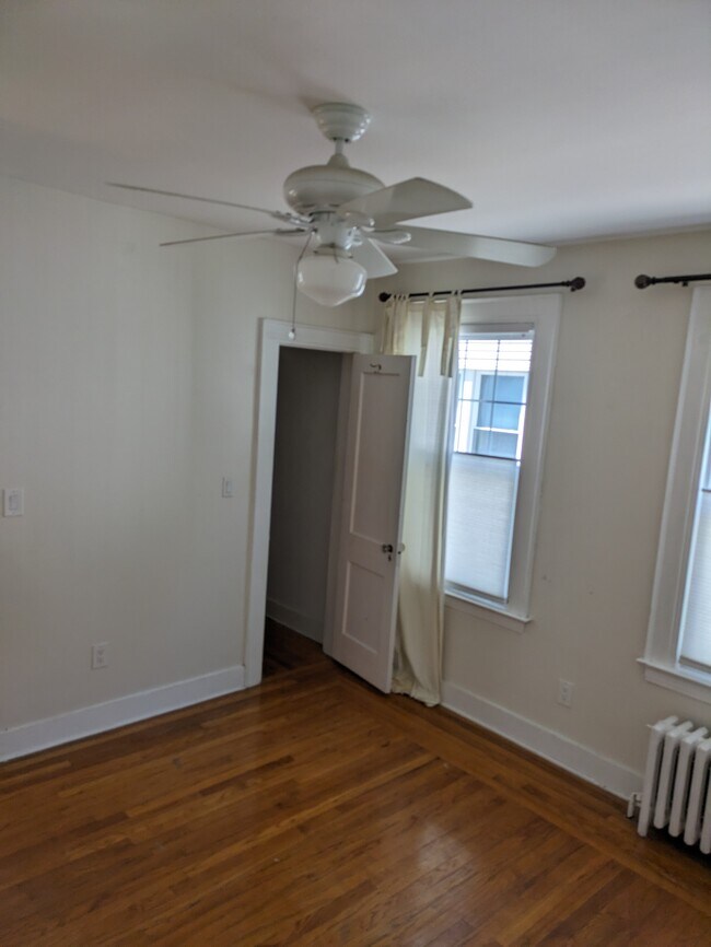Building Photo - 23 Winnett St