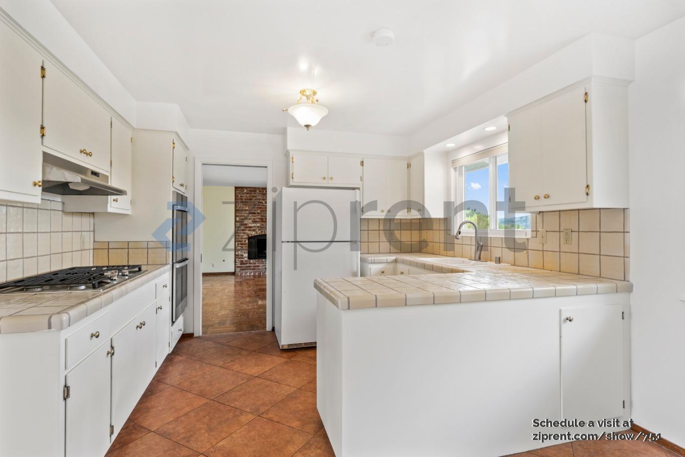 Building Photo - 107 Warfield Dr