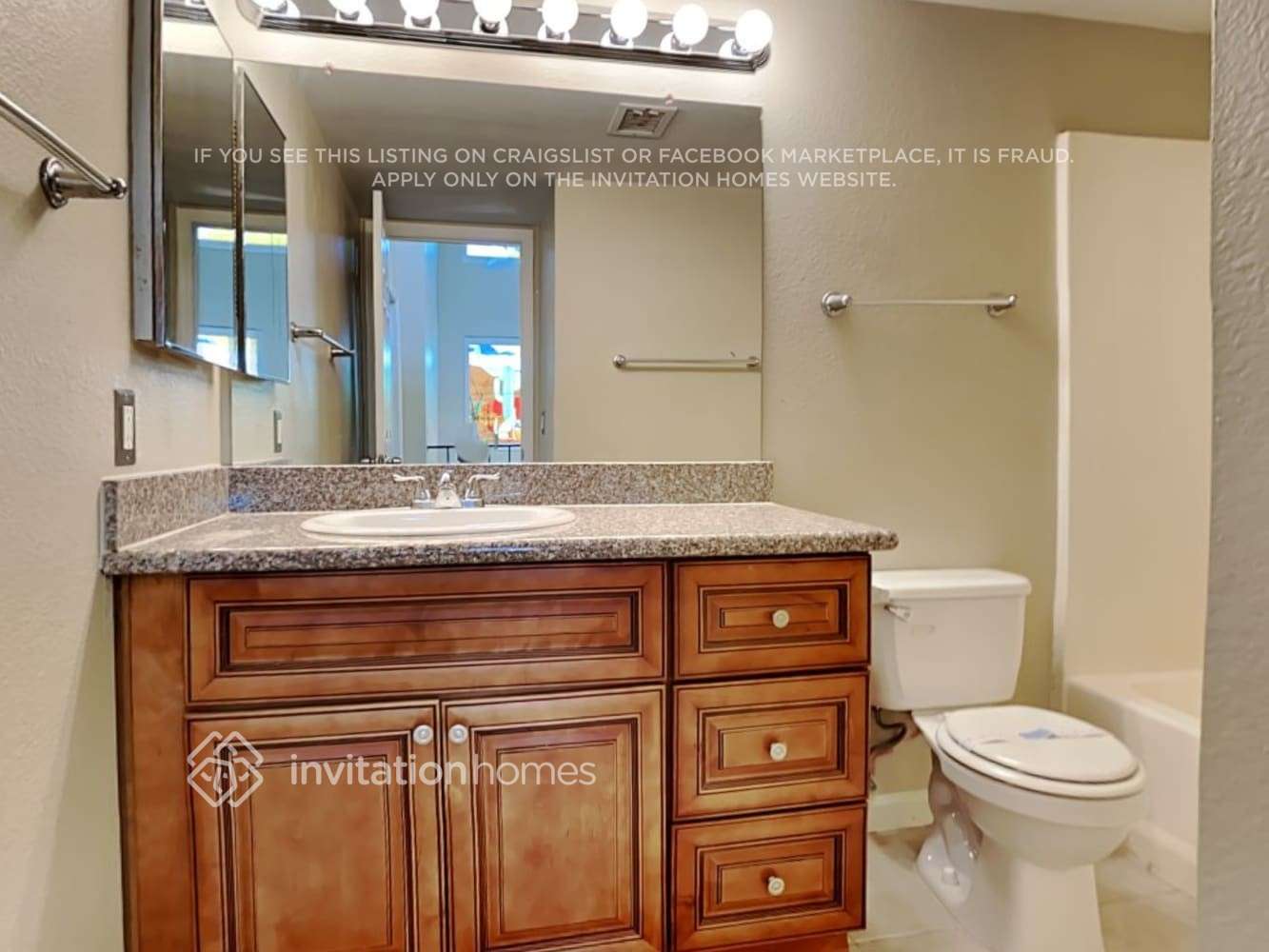 Building Photo - 11025 N 81st Dr