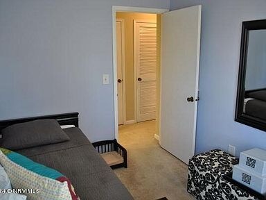 Building Photo - 313 Charles St