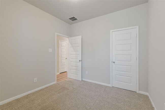 Building Photo - 17418 Rosette Grass Dr