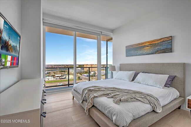 Building Photo - 1101 Ocean Ave N