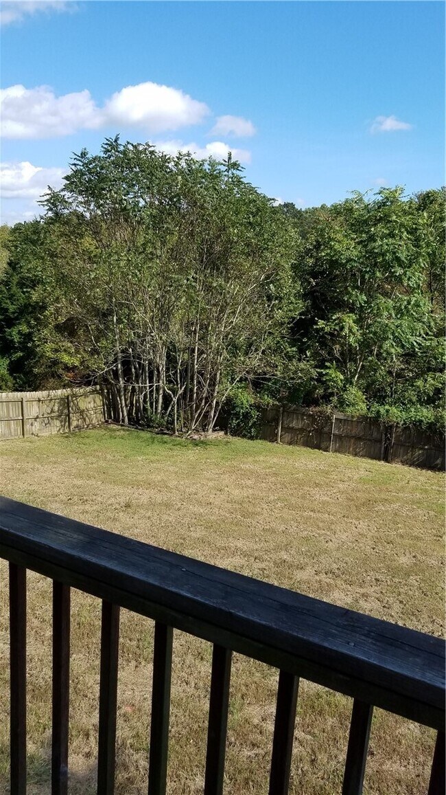Building Photo - 17 Slifer Dr