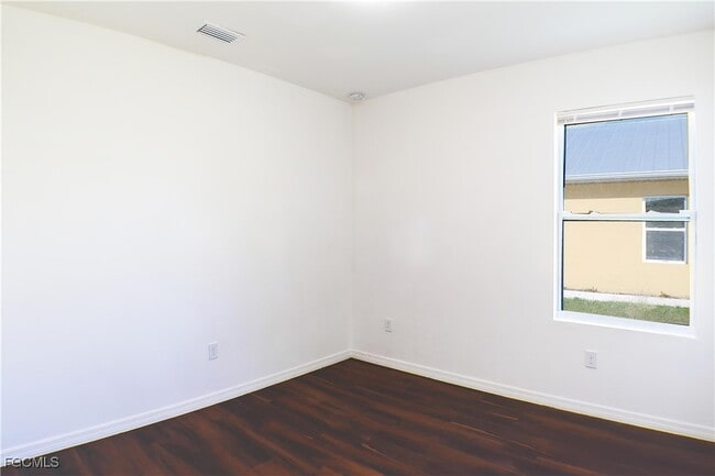 Building Photo - 3309 Armstrong Ct