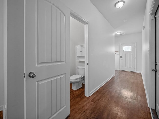 Building Photo - Welcome to Tuscany Villas!