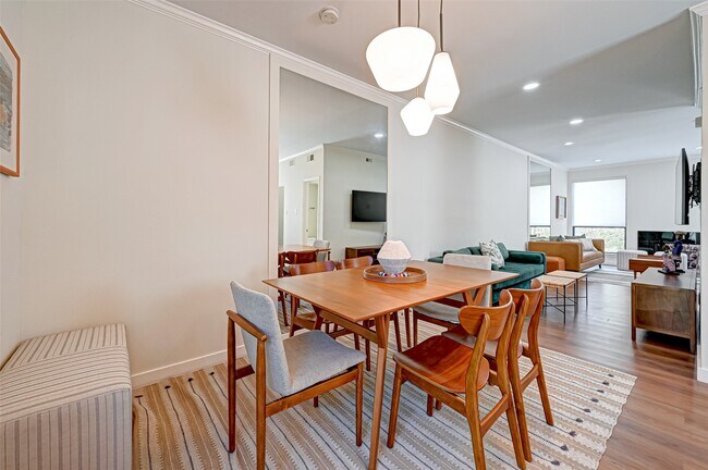 Building Photo - 1201 McDuffie St