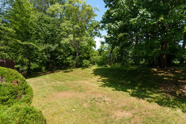 Building Photo - 29 Garfield Way