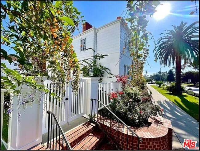 Building Photo - 429 Ocean Ave