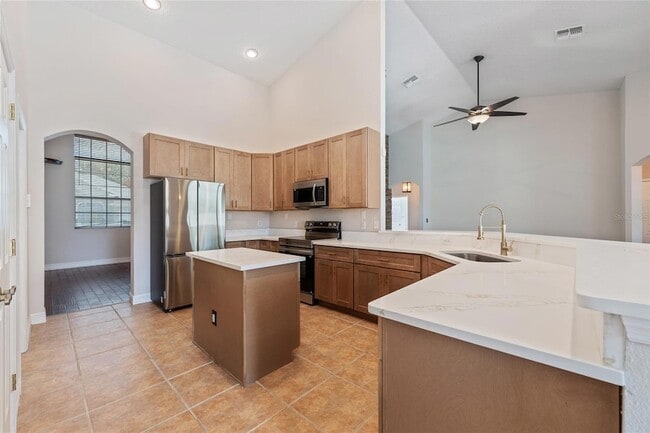 Building Photo - 3336 Herringridge Dr