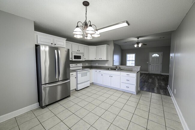 Building Photo - 307 Nile Ln